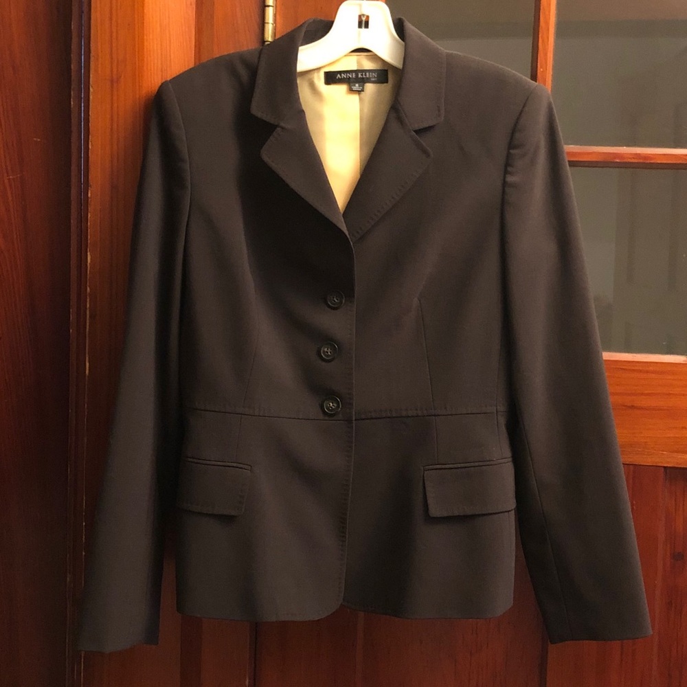 brown anne klein suitjacket, matching set